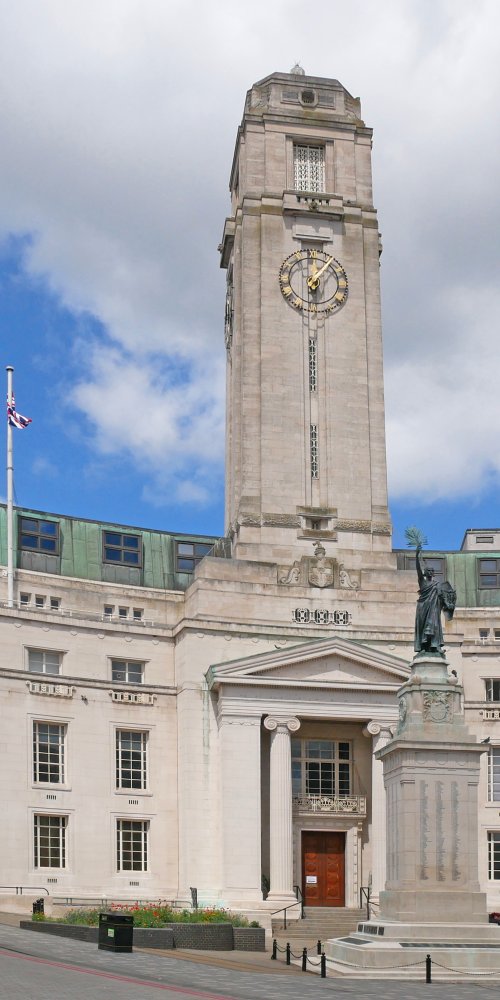 Neighbourhood Scenes in Luton